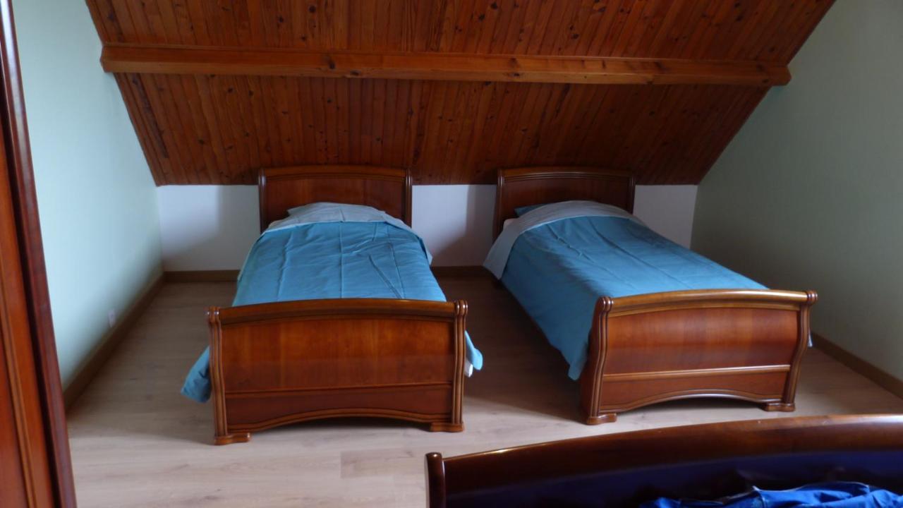 Maison De Vacances Pour 6 Personnes Avec Piscine Lainsecq ภายนอก รูปภาพ