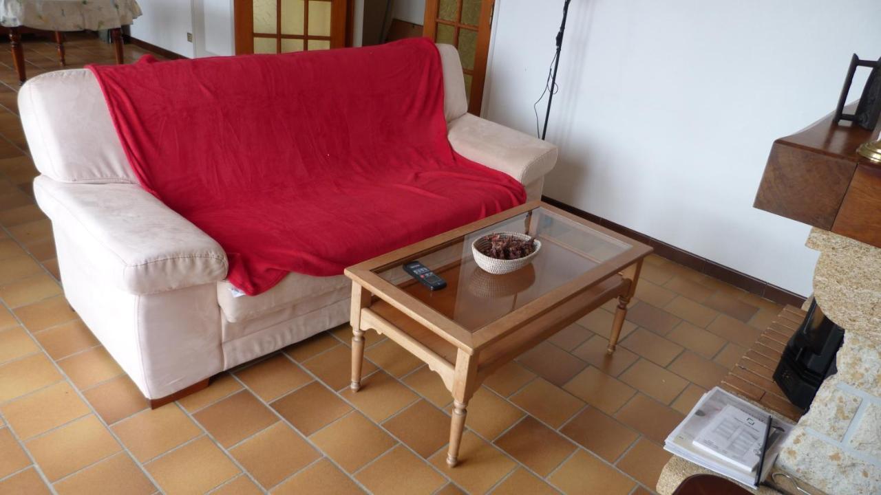 Maison De Vacances Pour 6 Personnes Avec Piscine Lainsecq ภายนอก รูปภาพ