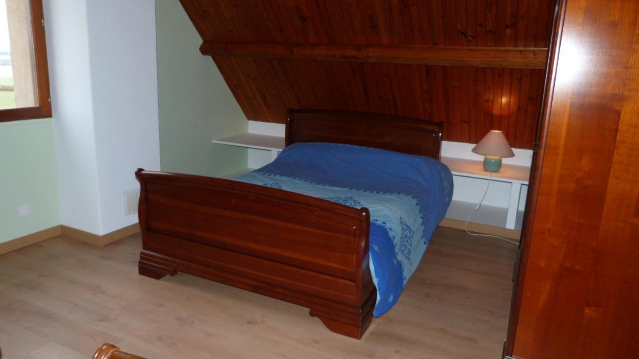 Maison De Vacances Pour 6 Personnes Avec Piscine Lainsecq ภายนอก รูปภาพ